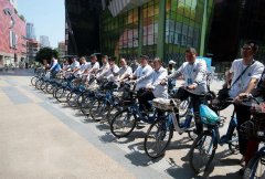 南京举行“文明骑行”倡议活动
